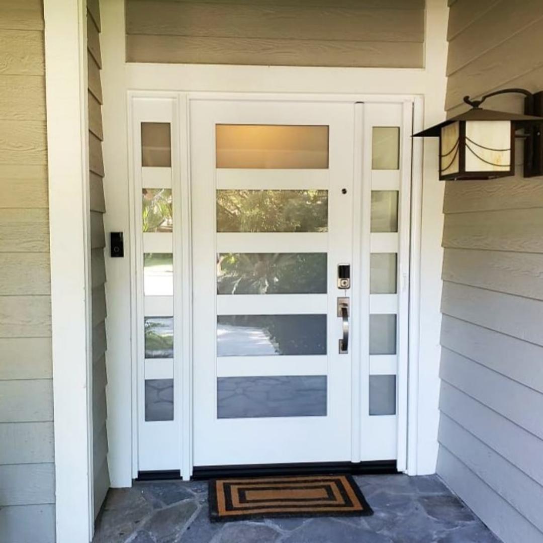 Nothing says 'welcome home' more than the perfect front door! ✨ #curbappeal #home

🚪: <a href="/thermatrudoors/">thermatrudoors</a>
📸: @todaysentrydoors