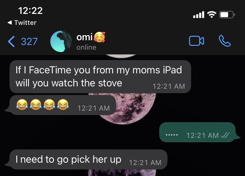 avocajo__'s tweet photo. CRYING WTF i’m ACTUALLY watching the stove while he’s gone😭😭😭😭 https://t.co/dY3PoBBmPF
