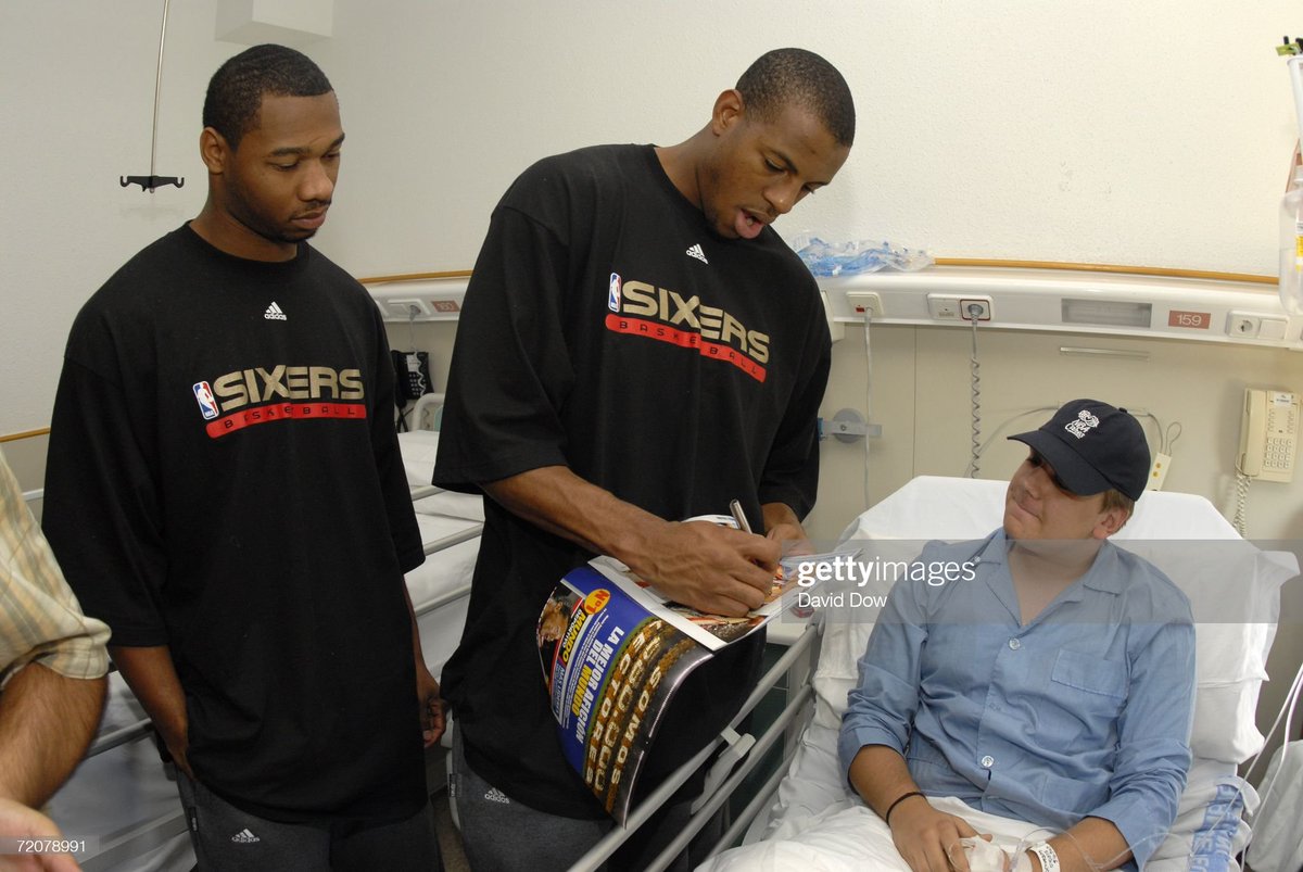 pointforward's tweet photo. Willie Green joined @andre and @thekidet and dropped bars and 💎s. 

Good player. Good coach. Great man. And, clearly, great pod guest. 

https://t.co/BgJJAhypnL https://t.co/o4KryGMo32