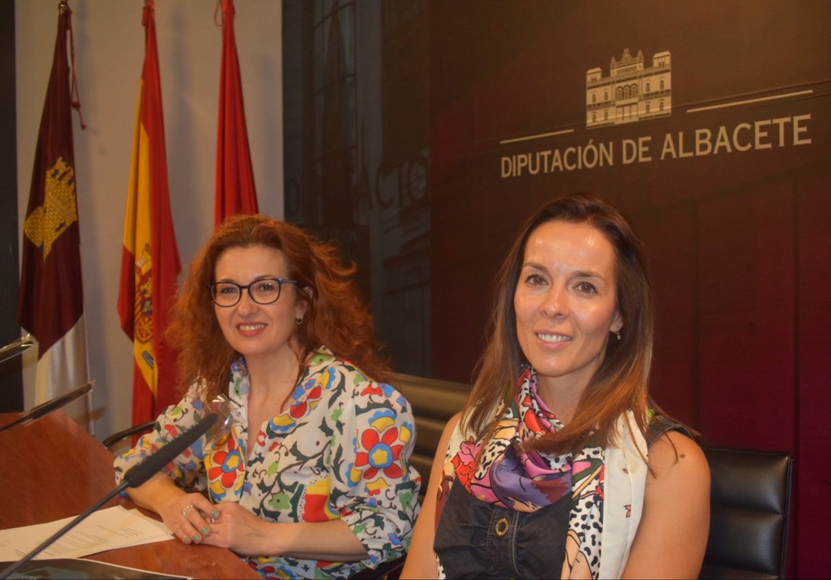 dipualba's tweet photo. 🤍💙La #Dipualba ha brindado “todo su apoyo” a #Alienta, la primera asoc. de afectad@s por Trastornos de la Conducta Alimentaria en 🆎️, cuya presentación ha tenido lugar en esta Casa de la mano de nuestra diputada de #ServiciosSociales, Juani García👌🏻
🌐https://t.co/nobwH5ER5x https://t.co/kHsRP6V7MK