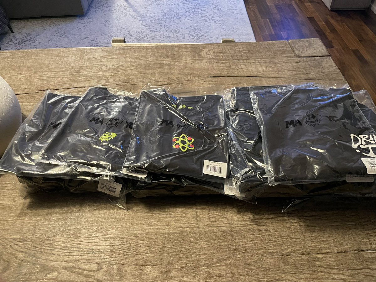 Got the first shipment of my <a href="/BoredApeYC/">Bored Ape Yacht Club 🍌</a>  Merch🙏🏽🙏🏽. Can’t wait to rock it at Apefest🦍🦍.