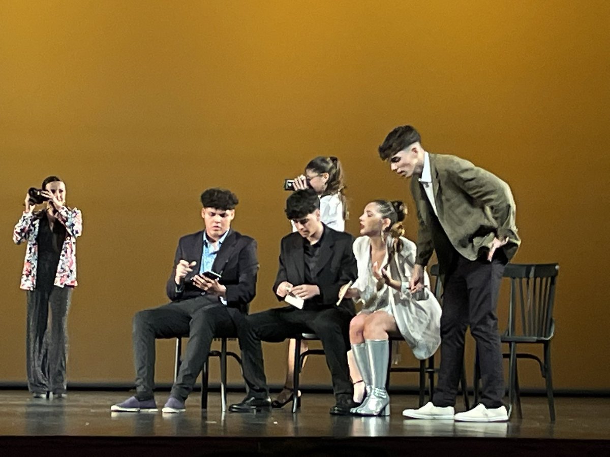 natzaretesplu's tweet photo. #MusicalNine #4rtEso https://t.co/A3eiI0bBZl