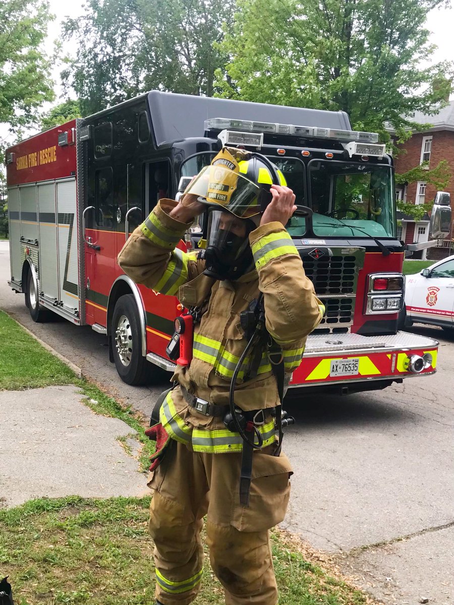 SarniaFire's tweet photo. This afternoon D-Shift @SarniaFire firefighters visited London Road Public School. It was Super Hero Day and the children were excited to learn about firefighting and fire safety. #Community https://t.co/rRzfUFEVFv