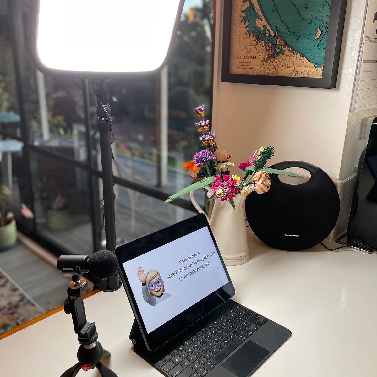 paulajamieson's tweet photo. Who doesn’t love playing with some seriously cool new kit? 💛 Taking workshops and online learning to the next level (better late than never 🤦). #playmakecreate #APLS #MOEAccredited https://t.co/xZMGFRmFaC