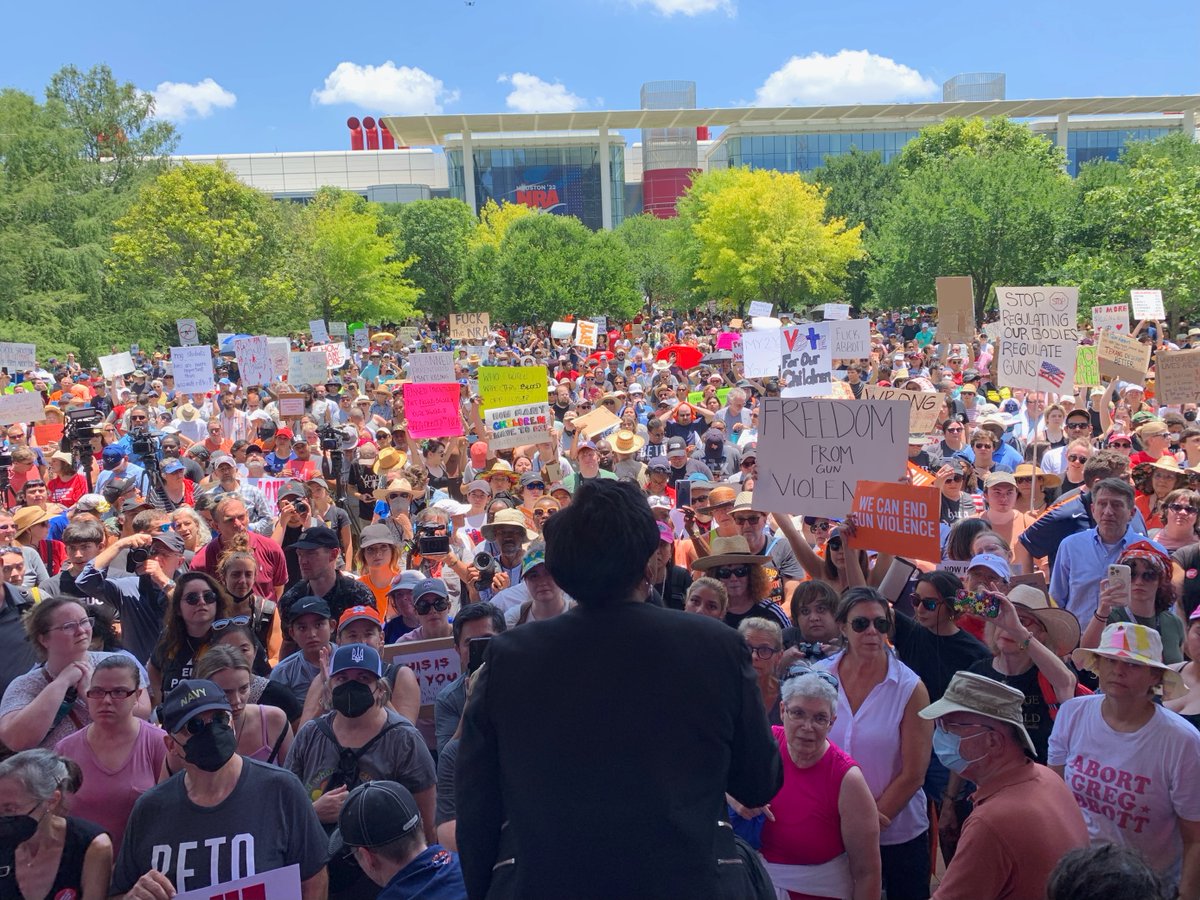 BeckyPringle's tweet photo. We are not taking no for an answer. 
We are stepping into our power. 
We will #EndGunViolence in our classrooms. 
We will do whatever it takes. https://t.co/zdwTg9ocYE