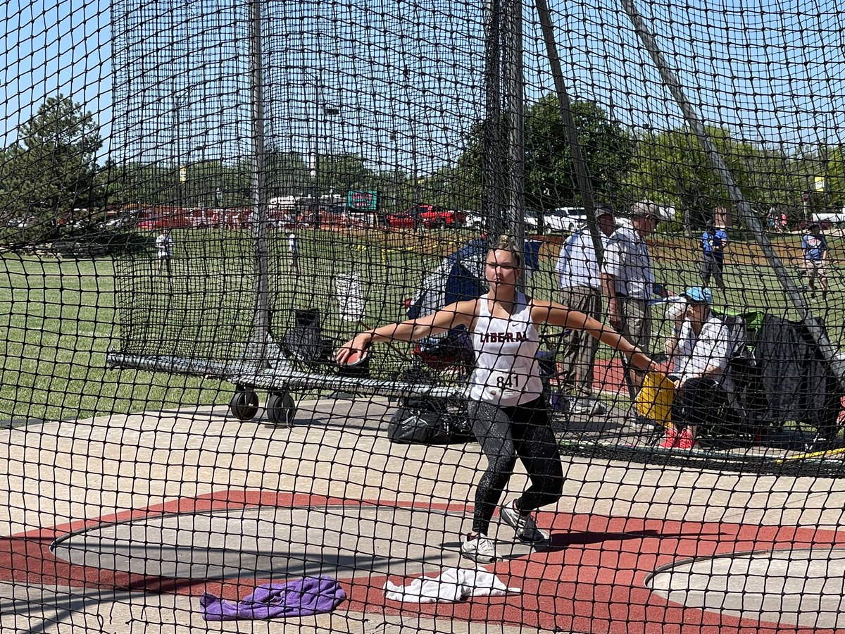 horynarph's tweet photo. 9th place last year scratched her last throw that would have put her on the podium and now today PR by 3’ and getting 4th in the 6A discus.  So very proud of this kids maturity and perseverance.  Special thank you to Coach Cline you did an amazing job!! https://t.co/g0NZRbmzcz