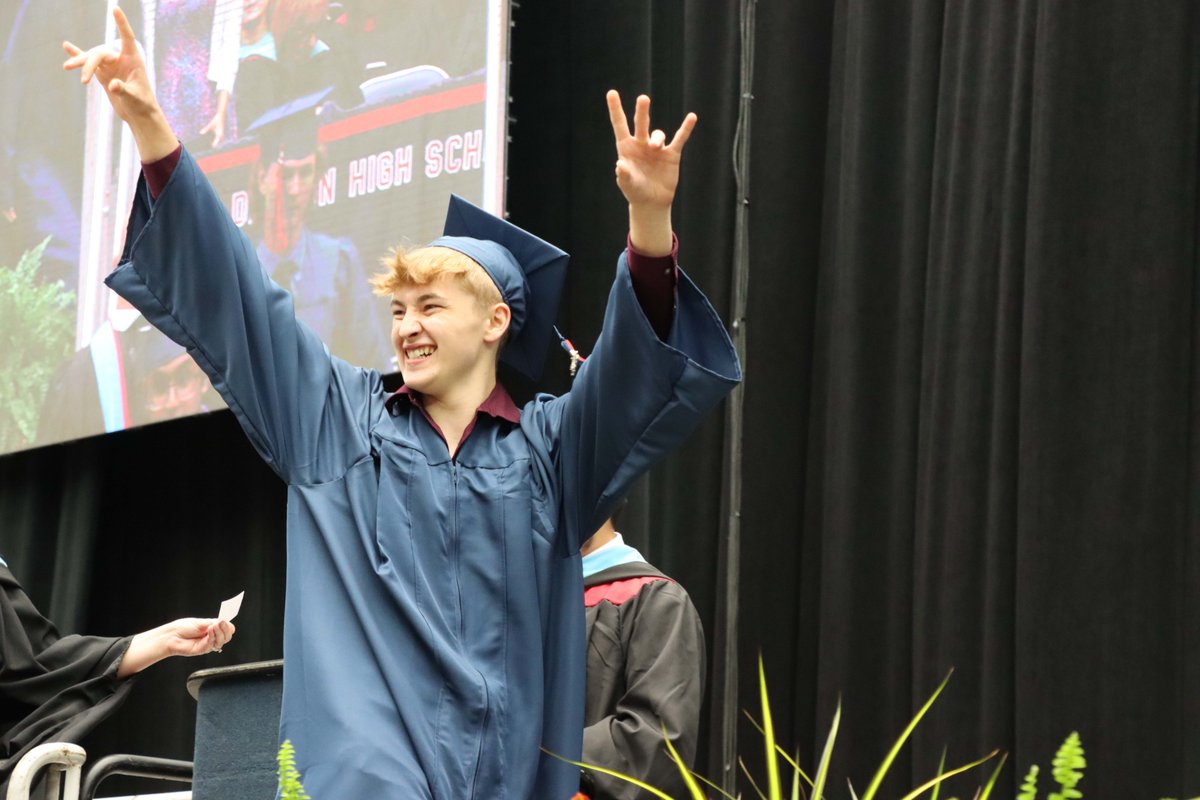 PearlandISD's tweet image. 🎉🎉 Congratulations to Dawson High School Class of 2022! 🎉🎉 #WeAreKnowledgeable #WeArePearlandISD