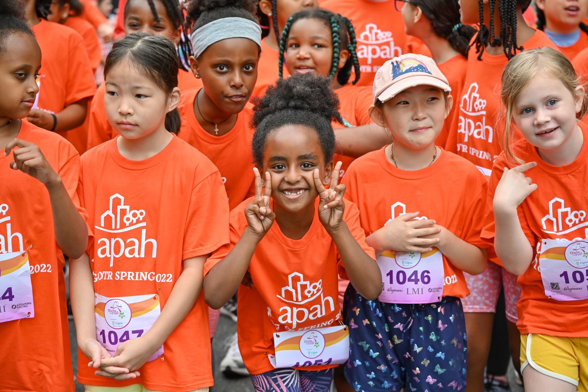true_ground's tweet photo. Last weekend, Team APAH participated in the @GOTRNOVA 5K in Ballston! 🏃♀️
55 program participants, alongside their families, ran and celebrated the spring season. Great job to all of the participants, and go #TEAMAPAH!
#Fridayfeeling #FlashbackFriday #GOTR https://t.co/H26h74ptvv