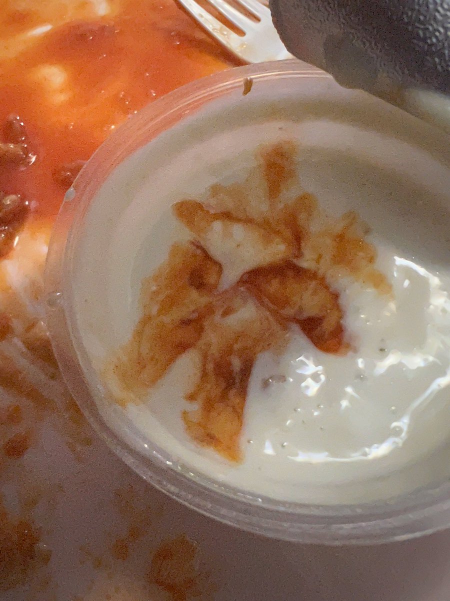 low_key__lit's tweet photo. Took these photos of my bleu cheese cause I thought my hot sauce looked like a face https://t.co/ZsYEafCsCe
