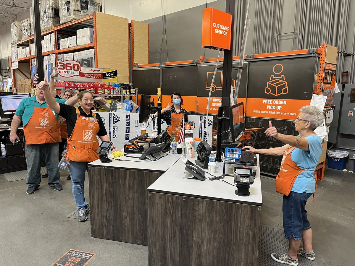 Memorial Day Warriors starting the weekend ready to “GET / sell /Lead Generate / and solve problems !! #d66proud #pmdpeoplefirst <a href="/D66Celest/">Sheldon Celestine 🇹🇹🇺🇸</a> <a href="/cat_thanner/">Cathy Thanner</a> <a href="/FSaldana13/">Fausto</a> <a href="/sutherlandrewj/">sutherlandrewj</a> <a href="/chris62184238/">Chris</a>