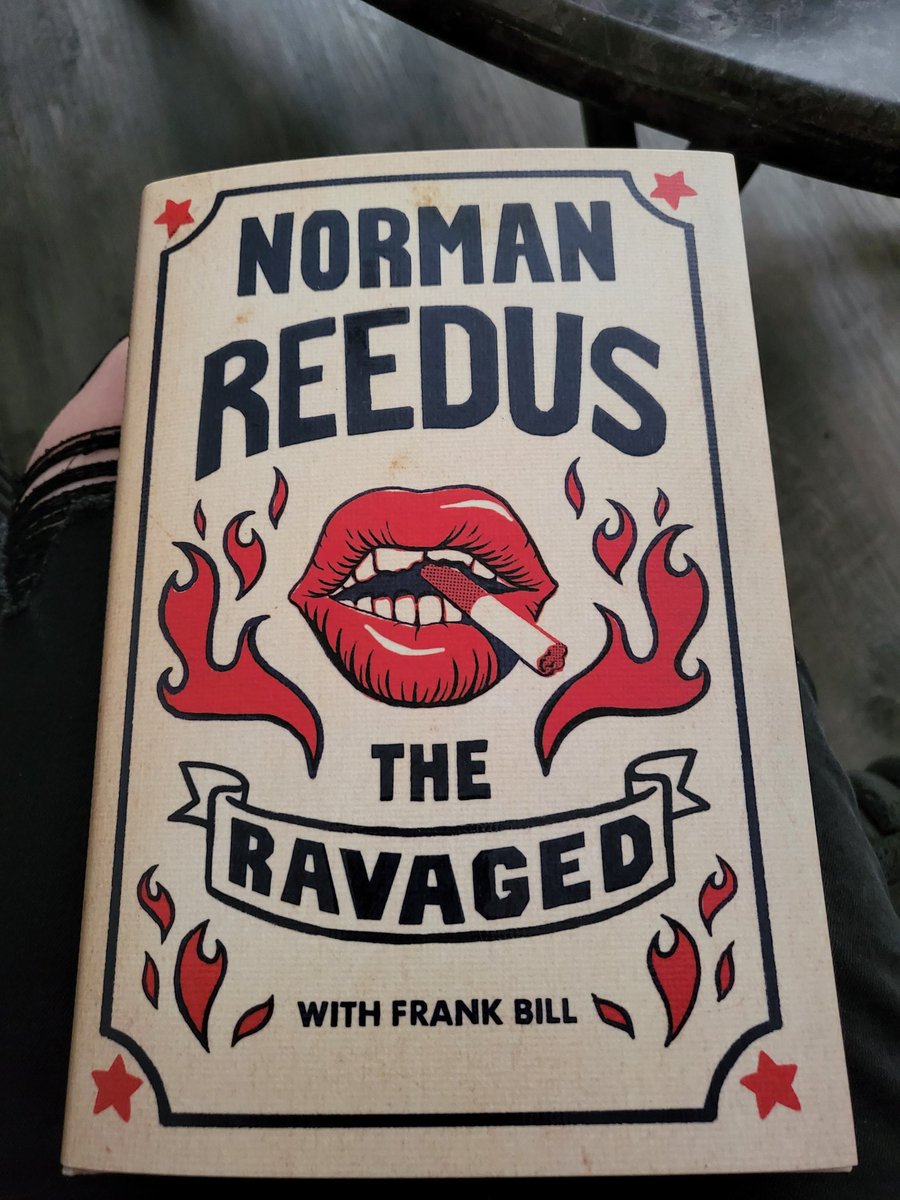 lilpixie421's tweet image. Just got my book in. I'm so excited. @wwwbigbaldhead @seanflanery 💚🖤💚🖤