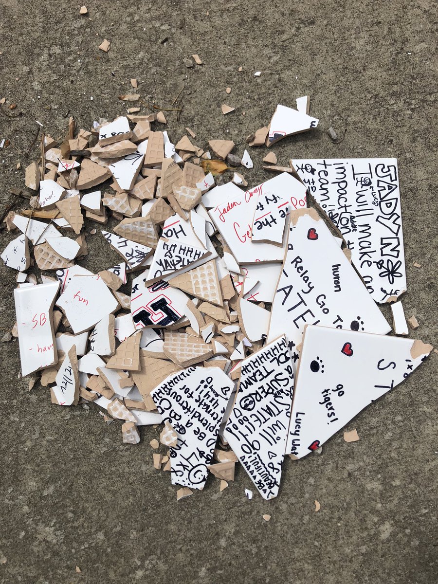 Huron_TF's tweet photo. 6 goal tiles SMASHED on Day 1 of Regionals! Now we get to make another one! #JesseO π―π₯π―
@RegisterSports @BCSNErie @huronschools https://t.co/8JDcH8SEzI