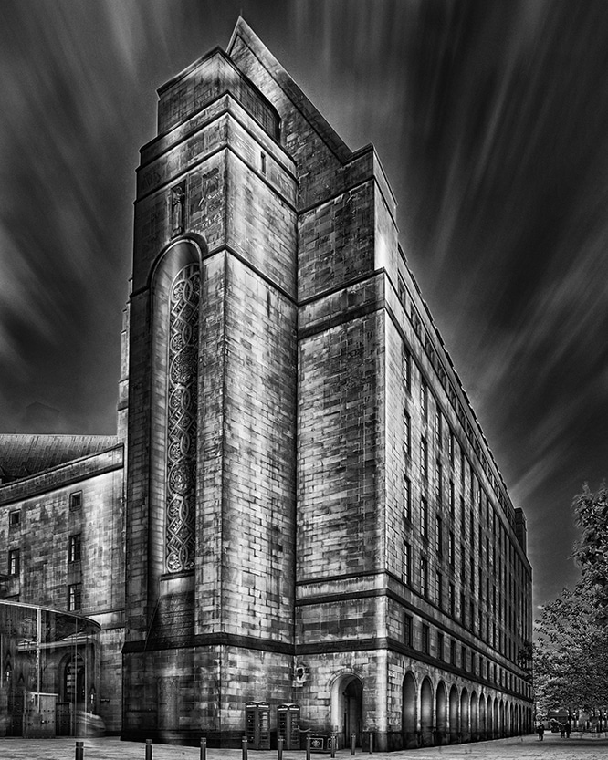 Another of my @blackandwhite #Manchester st Peters square back of the town hall. 
Available from my website craigbarker.uk or my Etsy shop CBarkerPhotography <a href="/ILoveMCR/">I Love Manchester</a> <a href="/ILoveMCRApp/">I Love MCR® App</a>  @mnc_pictures <a href="/visit_mcr/">Visit Manchester</a> <a href="/AndyBurnhamGM/">Andy Burnham</a> <a href="/ManCityCouncil/">Manchester City Council</a>