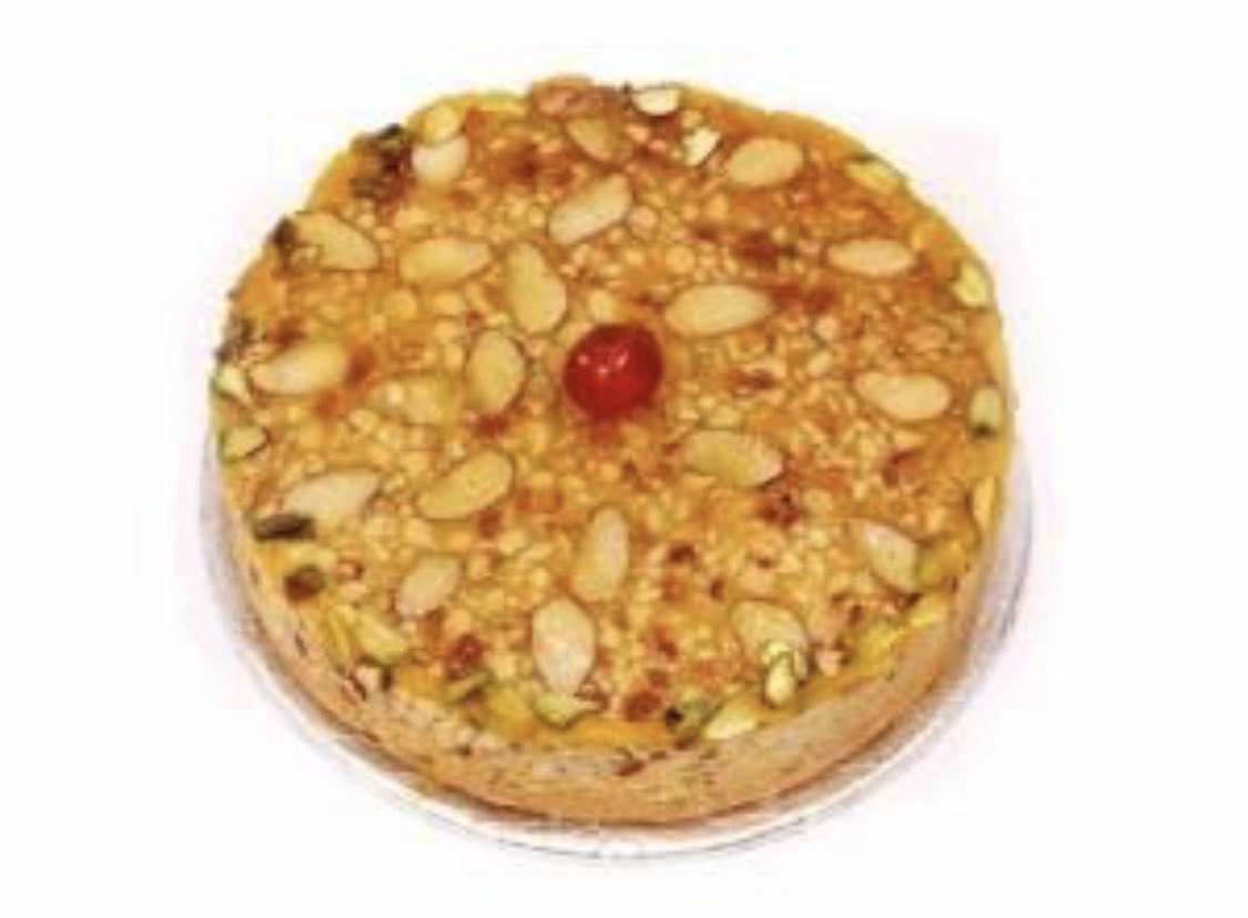 ImmanMalik's tweet photo. Distant relatives bring this cake to your house and wonder why you don’t like them https://t.co/2i74VPIRS6