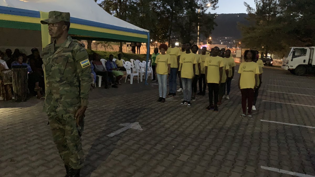 MuhimaRwanda's tweet photo. Uyu munsi mu @MuhimaRwanda habaye igitaramo cyo Kuvuga amacumu no gutereka intango y’Abahizi ku ntore zishoje urugerero rw’ #Inkomezabigwi9 @Unity_MemoryRw @RwandaLocalGov @CityofKigali @Nyarugenge @EmmyNGABONZIZA1 @nshutiesp https://t.co/ENA4J5PlLu