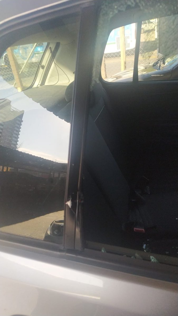 marcosmolina97's tweet photo. Siguen afanando al lado del Cardiológico y la @PoliciaCbaOf no hace nada. Zona liberada? @andyferreyra @leoguevara80 https://t.co/449llV9vBz
