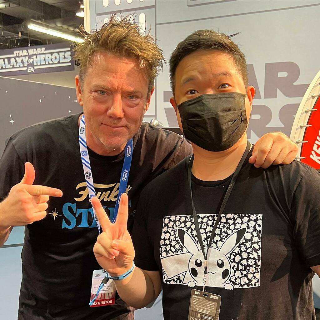 jayncoke's tweet photo. Cheers, @funmakermike!!!
#funko #mikebecker #funkobooth #starwarscelebration #swc2022 #jayncoke #conventions https://t.co/UEh6rbbgHF https://t.co/YUbTb5Zj1u