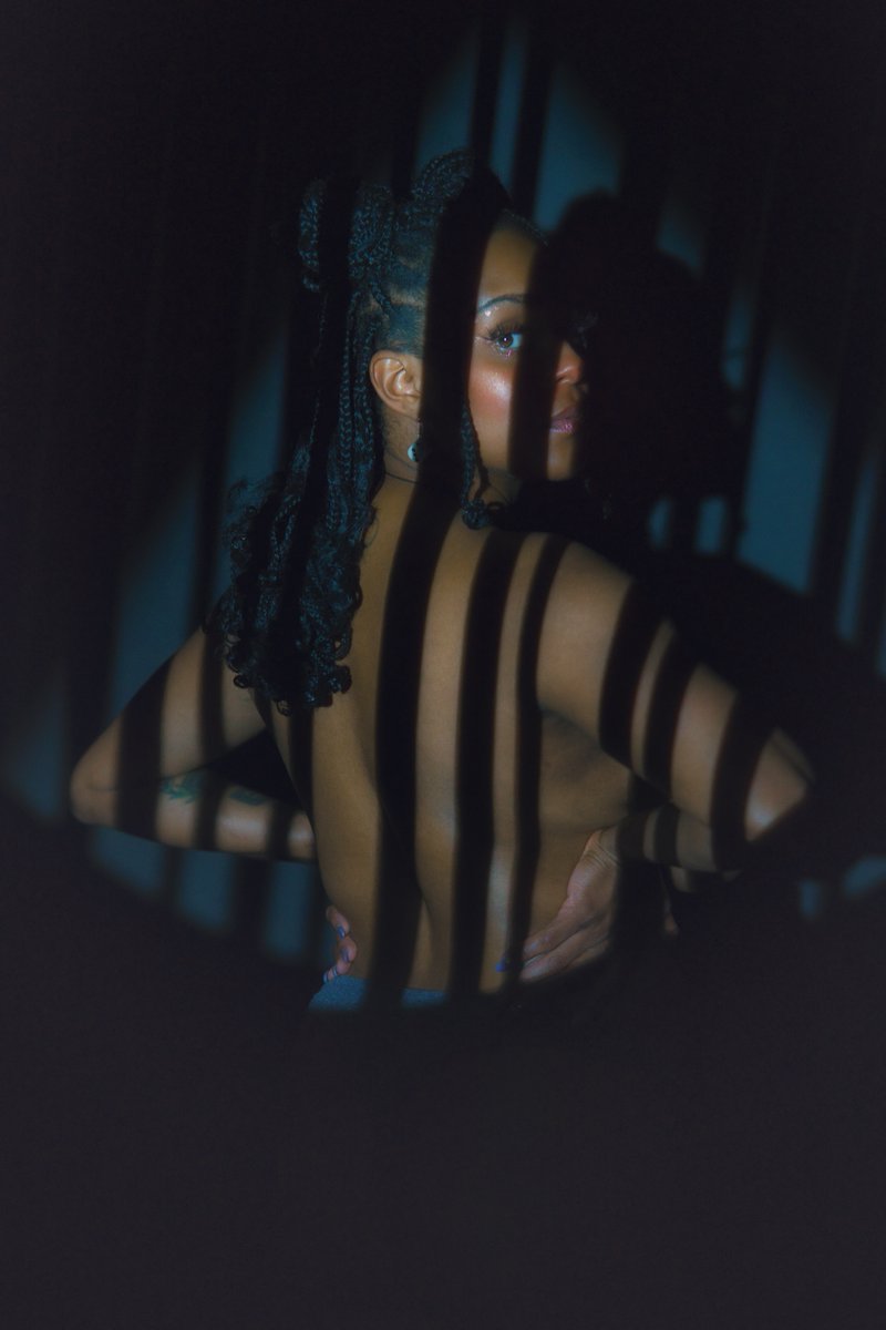 GSpotPhotog's tweet photo. The red light special https://t.co/ScDsst2qXw