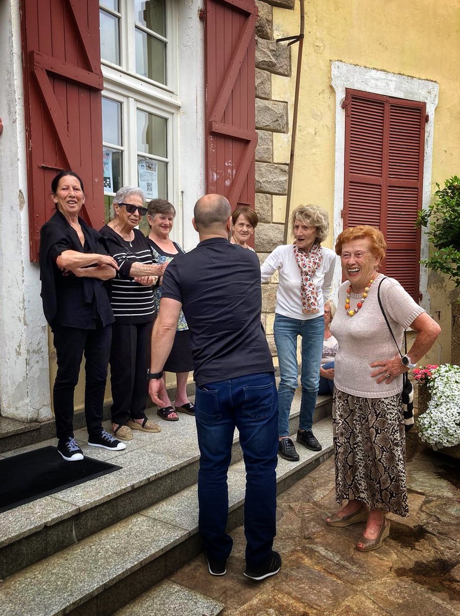 Romain_Colonna's tweet photo. Un ringraziu tamantu à i Cutulesi d’esse vinuti numarosi à ascultà ci è à apre cunvirsazione cusì intarissante ! À fiancu à voi ! #CutuliÈCurtichjatu
#InsemeSiPò @ColonnaCosta_22 #FàPopuluInseme https://t.co/yLXKGkn1iE