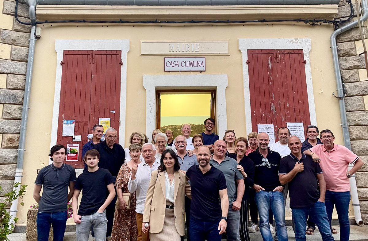 Romain_Colonna's tweet photo. Un ringraziu tamantu à i Cutulesi d’esse vinuti numarosi à ascultà ci è à apre cunvirsazione cusì intarissante ! À fiancu à voi ! #CutuliÈCurtichjatu
#InsemeSiPò @ColonnaCosta_22 #FàPopuluInseme https://t.co/yLXKGkn1iE
