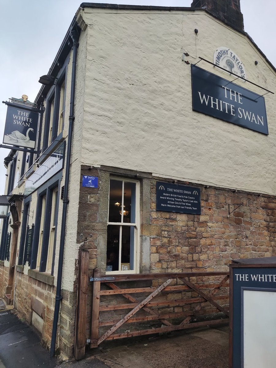 James Casson (@jamescasson1981) on Twitter photo There were some real show stoppers on at <a href="/whiteswan_fence/">White Swan at Fence</a> yesterday! Nice to see you <a href="/gazost1/">Gareth Ostick</a> π There were some real show stoppers on at <a href="/whiteswan_fence/">White Swan at Fence</a> yesterday! Nice to see you <a href="/gazost1/">Gareth Ostick</a> π