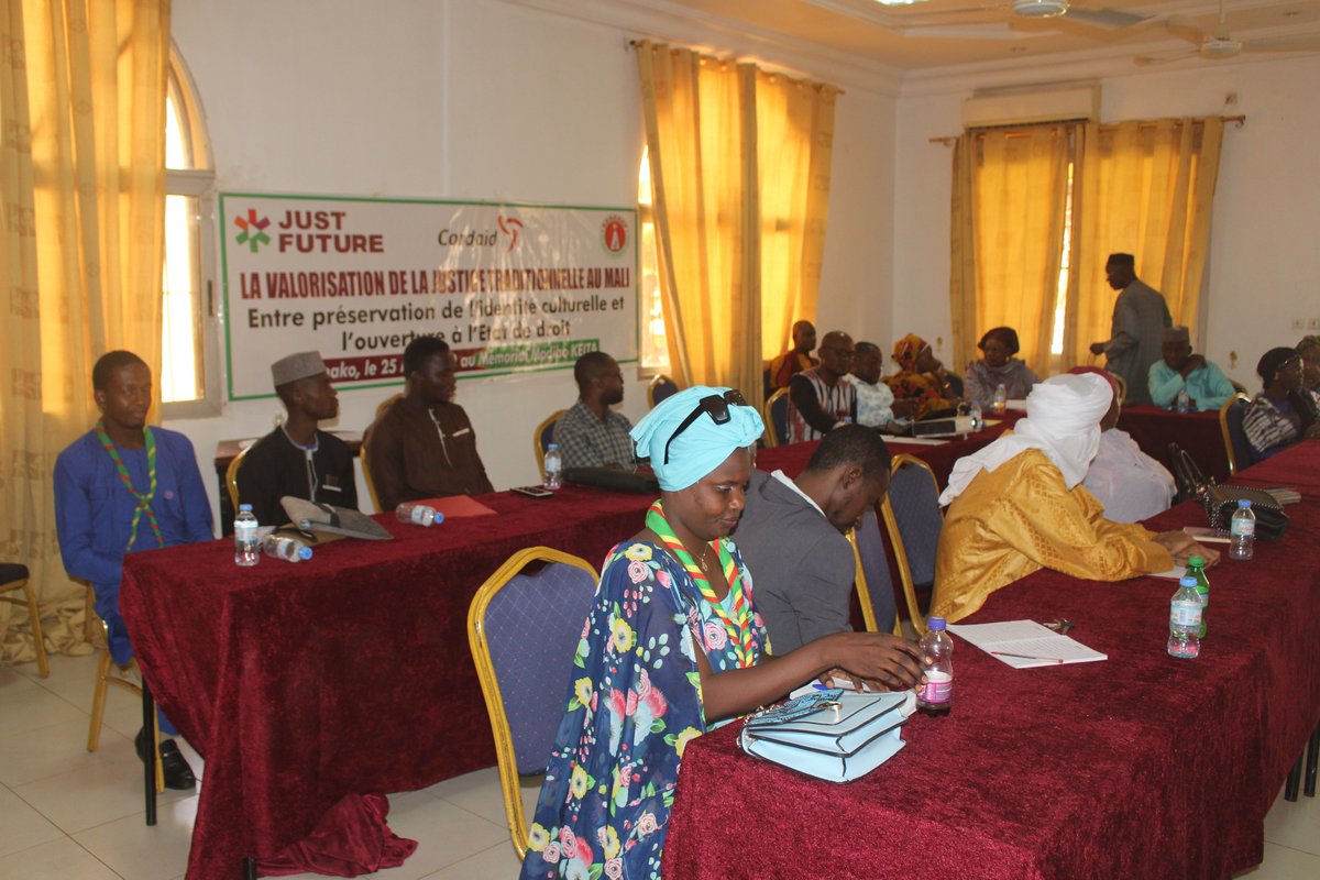 RenedepMali's tweet photo. Le RENEDEP en collaboration avec le Programme Mali Justice Project de l'USAID a organisé le 25 Mai 2022 au Mémorial Modibo KEITA une journée d'échange sur l'avant-projet de loi portant valorisation des autorités traditionnelles au Mali.  
@Cordaid 
@Just__Future https://t.co/T6XWbSQt3u