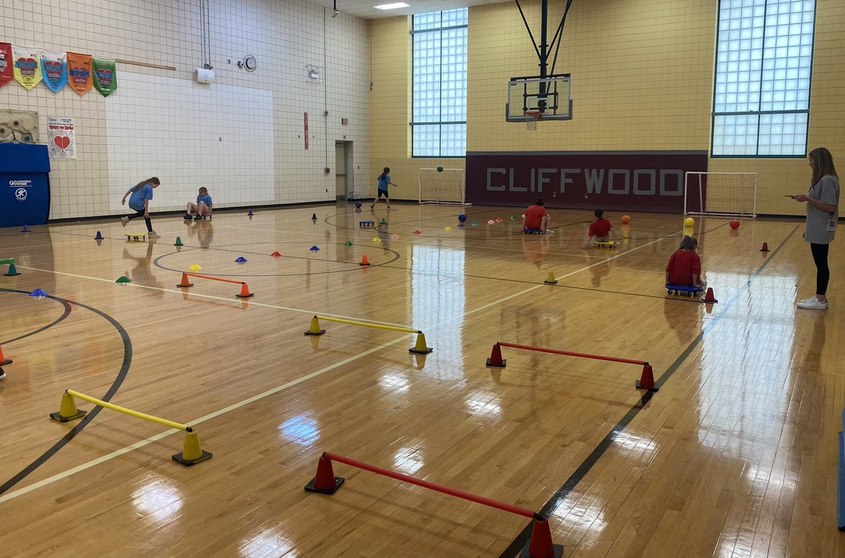 Thank you to our Cliffwood staff and PTO for all your help with this year’s Fun Day!! We are so @CliffwoodProud of our learners! 🐾