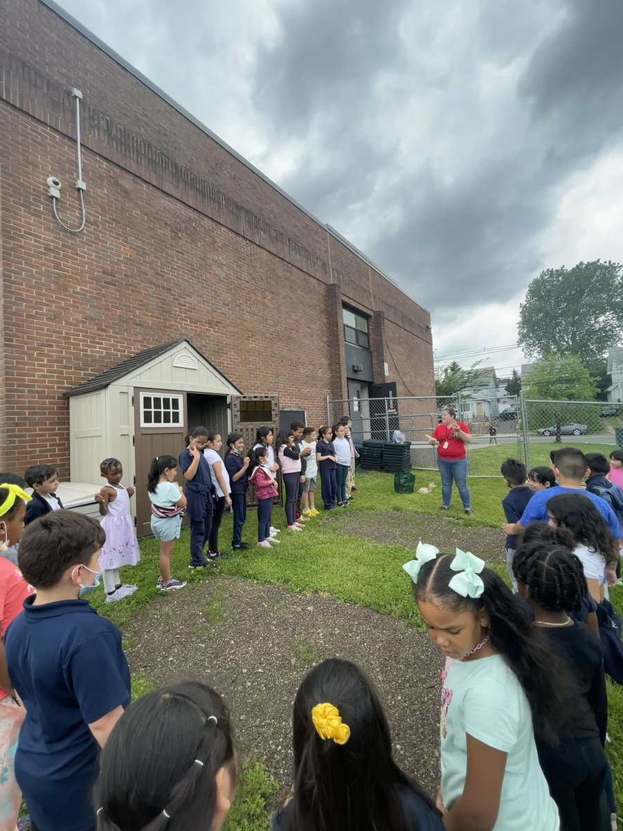 Mrs. Bono & Mrs. Metz (@school3grade3) on Twitter photo Thanks for planting potatoes with us, Mrs. Lewis! We can’t wait to watch them grow in our planter bags! <a href="/MrsLewisS3K/">Andria Lewis</a> <a href="/S3_Belleville/">School 3 Belleville</a> Thanks for planting potatoes with us, Mrs. Lewis! We can’t wait to watch them grow in our planter bags! <a href="/MrsLewisS3K/">Andria Lewis</a> <a href="/S3_Belleville/">School 3 Belleville</a>