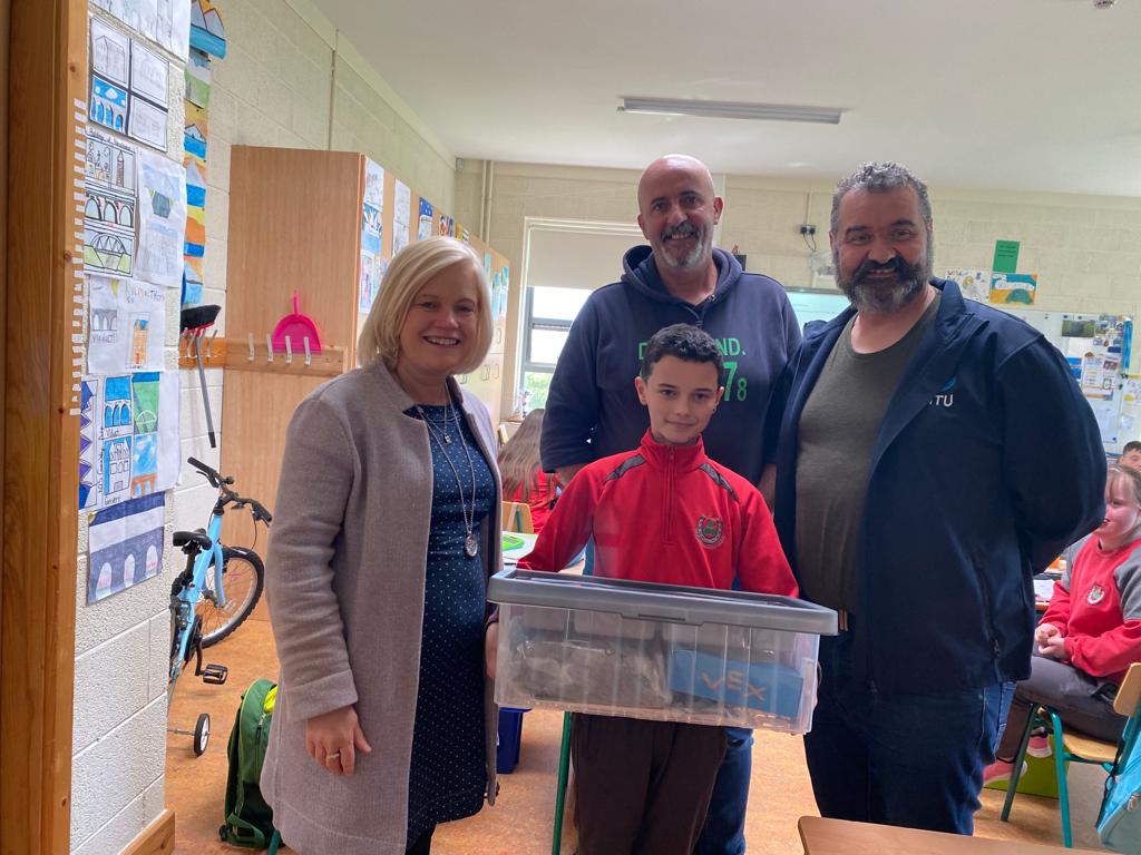 David Hodge tweet media