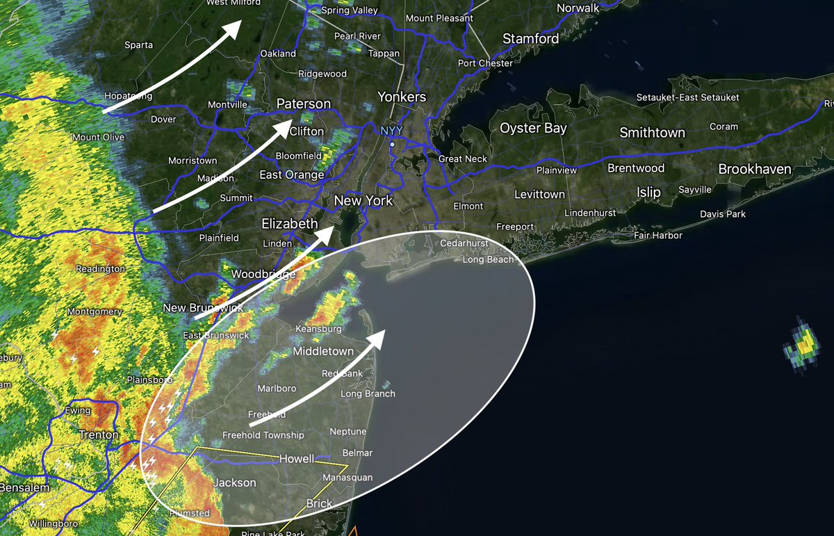 nymetrowx's tweet photo. Storms making their way into the NYC Metro quickly. Severe weather is most likely in the circled area (heavy rain, winds, isolated tornadoes). Heavy rain and lightning likely elsewhere. https://t.co/2dRjy63tGL