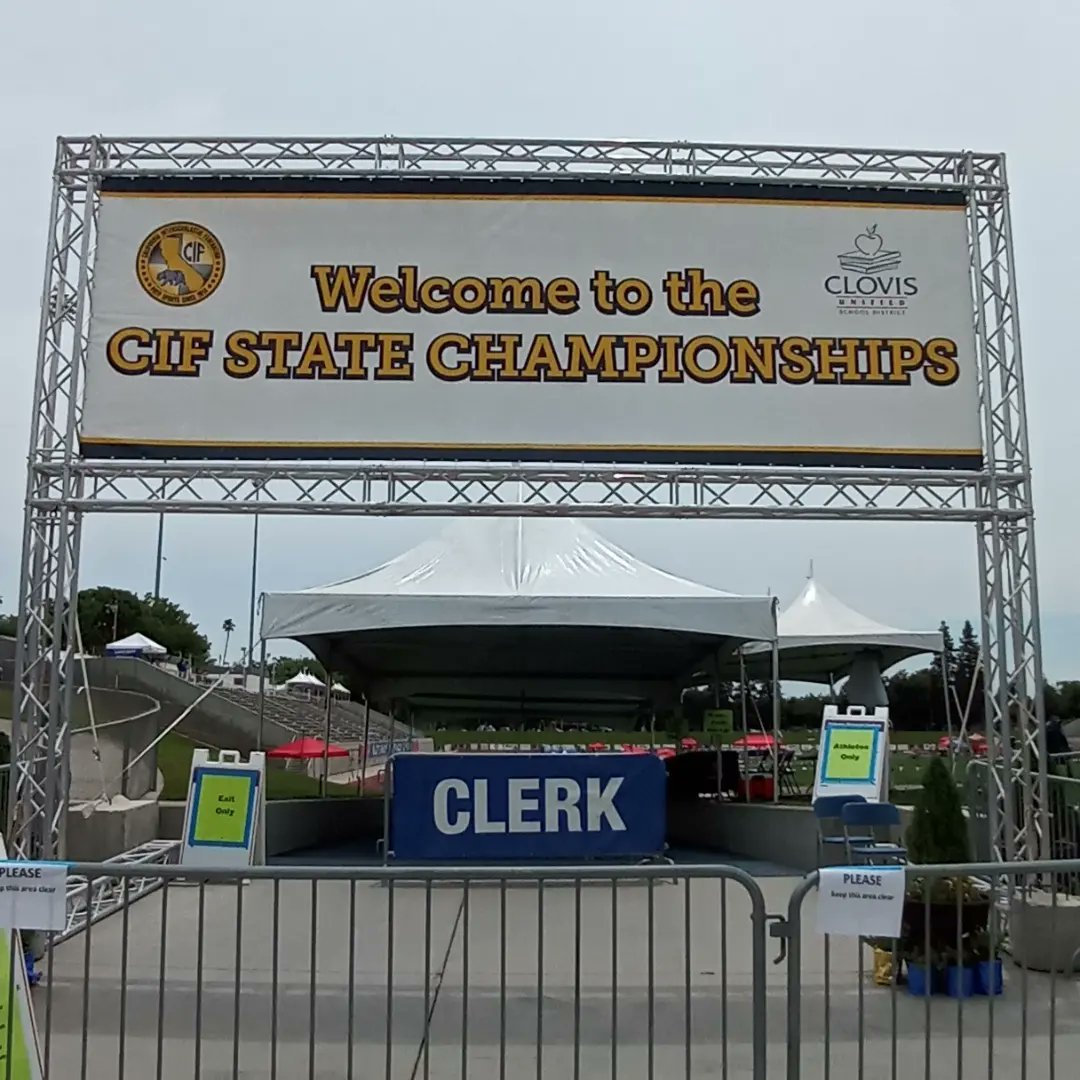 CoachButler25's tweet photo. @whitney__TF has arrived at the @CIFState Meet for Day 1 of the State Championships! @SacBee_JoeD @cameronsalerno1 @PC65Sports @A2J15 @J_Georgeson26 @parker_rehm @NMPecoraro @PrepCalTrack #WhitneyTrackAndField #WhitneyJumpers #WhitneySprinters #LetsRun #LetsFly #CaStateMeet https://t.co/4fSTwCSlrz