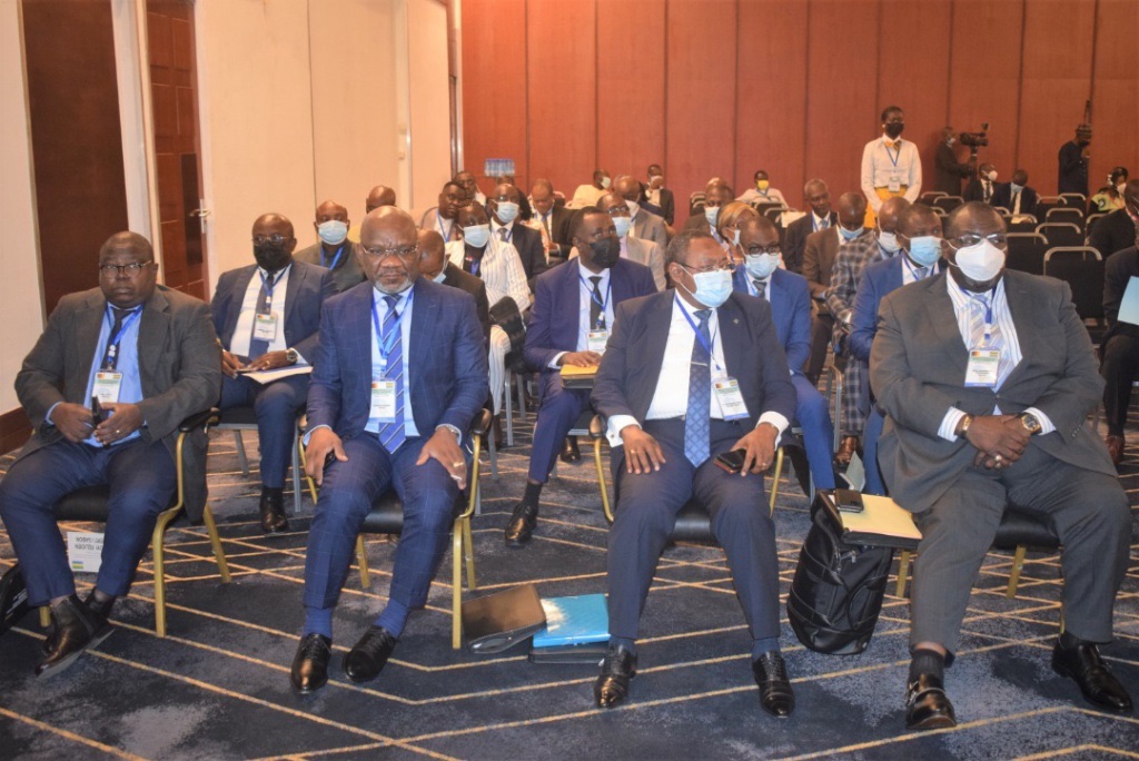 RadioCultureFm's tweet image. Cameroon and Gabon reaches a new Deal to intensify cross border security.

@Follow us on RadioCultureFM to find out more

#CameroonGabonnwewdeal #crossbordersecurity