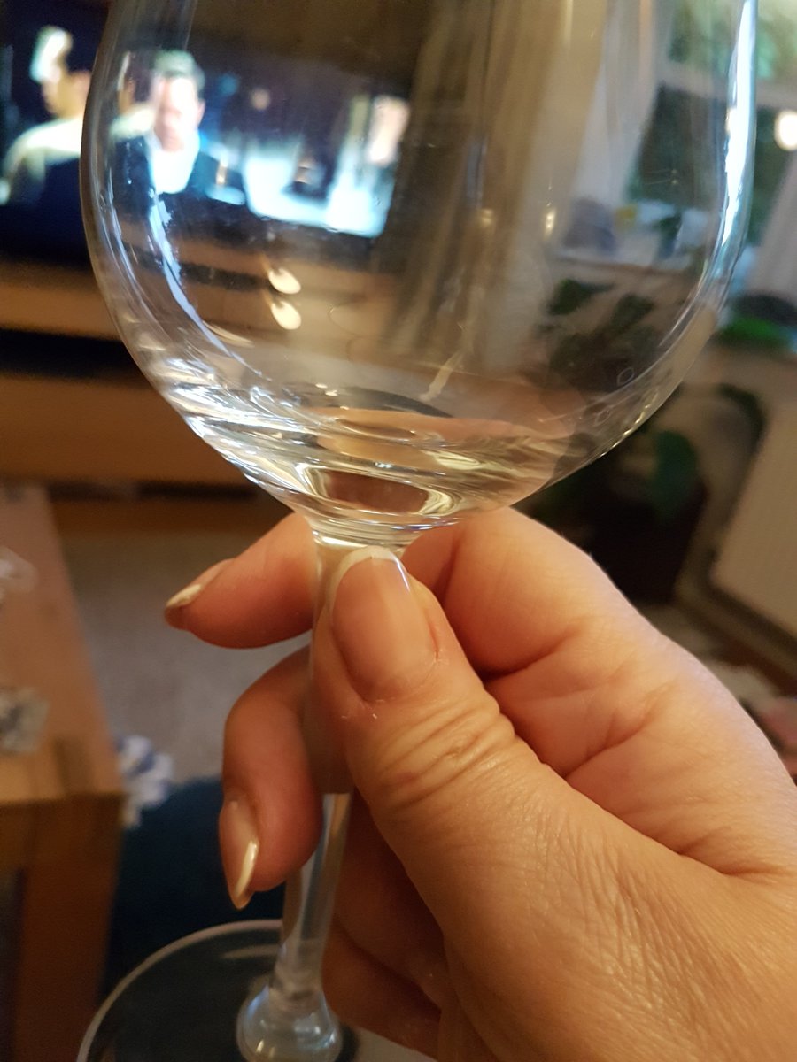 flakefleet6's tweet photo. An empty wine glass. https://t.co/WcMYgYSMNN