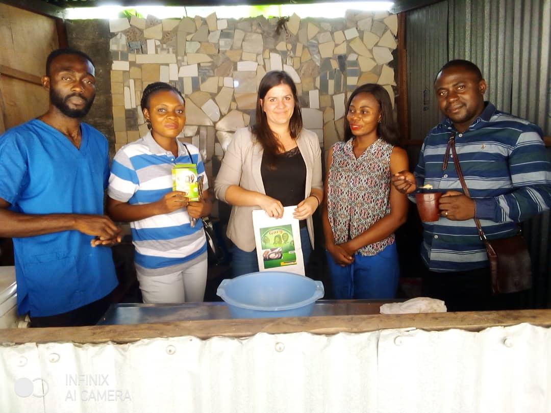 PicassoMakofi's tweet photo. Nous étions honoré ce matin par la visite de Manager de Plantation #Huilerie du Congo (PHC), madame #Fanny Salomon à l'usine de #Olongua SARL à Gombe. https://t.co/hgcnmBE6Xi