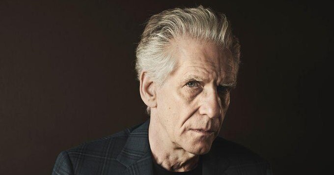 Sondeur infatigable de l’intériorité des êtres et de la déliquescence des corps, David Cronenberg est un des plus grands visionnaires du cinéma depuis près de 50 ans. Plan large sur l'œuvre transgressive et protéiforme d'un maître du genre
➡️ l.franceculture.fr/atr