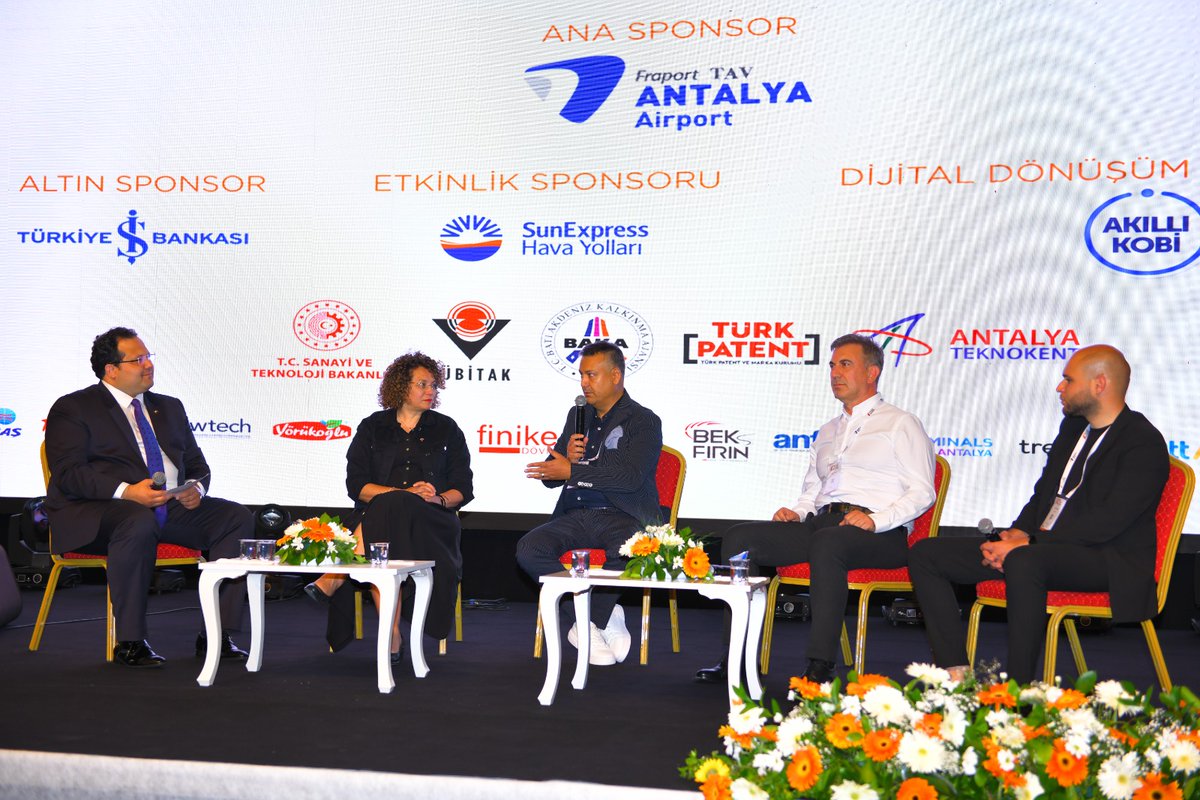 ibrahim___yavuz's tweet photo. Batı Akdeniz Ticaret Buluşması Girişimcilik, İnovasyon ve Teknoloji Trendleri Panelini gerçekleştirdik. @tubitakteydeb Girişim Sermayesi Koordinatörü Elif Koşok ve firmalarımızın tecrübelerini paylaştığı panelimiz çok verimli ve keyifliydi. @Akdenizun @ozlenenozkn @Ateknokent https://t.co/2wytdfu4Pm