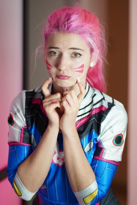 2 pic. I'm like 6 years late to the Dva trend🤣 https://t.co/mp2O3P44tx