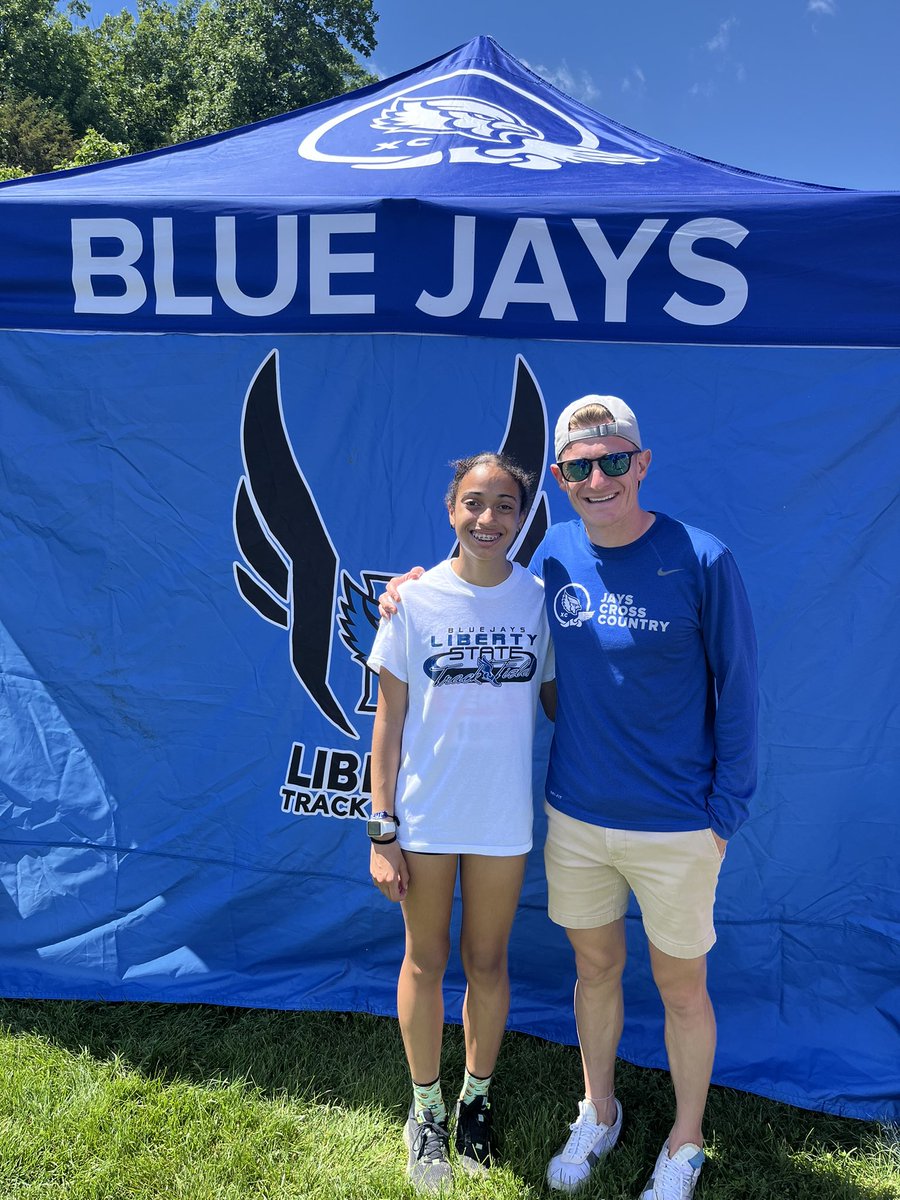 MrEnglishLHS's tweet photo. Ella Brown was the only freshman to qualify for the Class 5 1600m and  ran 5:21.99 for a HUGE PR and a 13th place finish!

Proud of you, Ella B!!! https://t.co/uWPTxqU7dc
