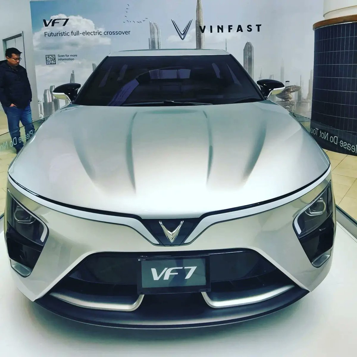 MoVernie's tweet photo. This #VinfastVF7 Concept Pre-Production Cross-Over looks slick!
It's an all-electric Futuristic Cross-Over!
Come check it out at #YorkdaleShoppingMall.
#VinfastCanada #Vinfast #allelectric #AllElectricVehicles #electricvehicle #fullelectric #VF7 https://t.co/ycqpbO0SPS