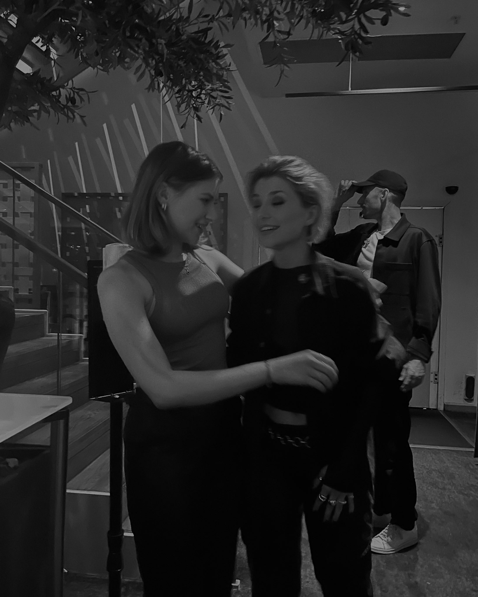 t on Twitter "I look like a giant" / Twitter