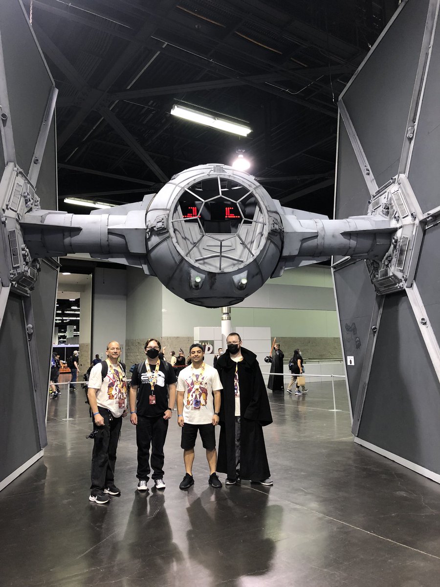 mddcon's tweet photo. At Star Wars Celebration in Anaheim. 
#swc2022 #starwarscelebration2022 https://t.co/22tuV6SHsV