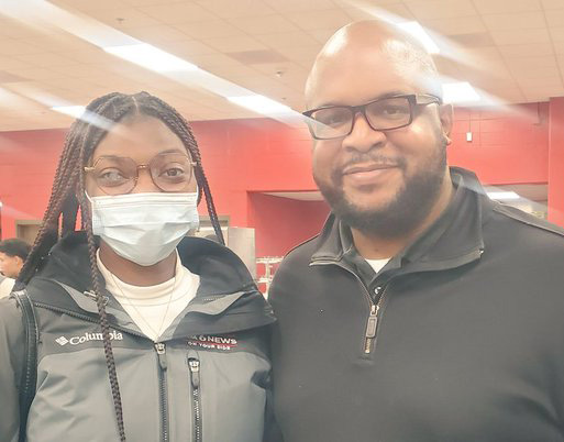 JEFCOED's tweet photo. Our ETeam Leaders are amazing! They go way beyond the role of a tech-rep — serving as the 1st point of contact for tech support at their schools, communicating with the BOE, maintaining their schools' social media &amp; websites, and so much more! 🙏 for all you do!! @JEFCOEDTech https://t.co/bWRClkJ2ey