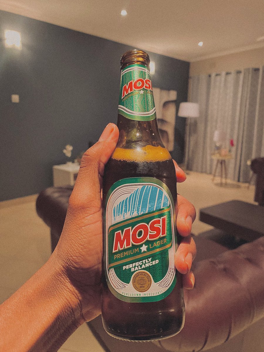 BrowEdits's tweet photo. @MosiLagerZB a beautiful picture for ICONS 🇿🇲🇿🇲 https://t.co/twSq10YnX1