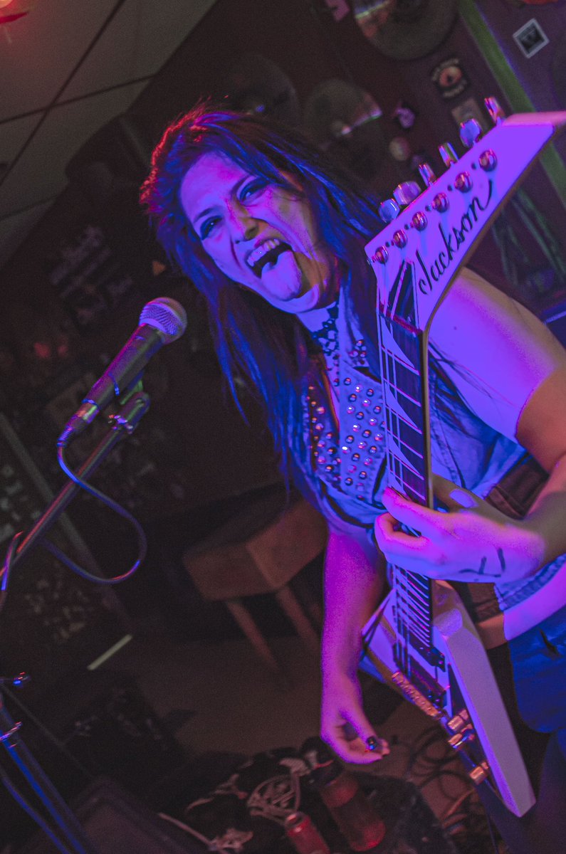 6stringedsasha's tweet image. Sasha Sarty
—————————
@SpitoftheSin 
February 25, 2022
Vern’s Pub
Calgary AB Canada
📸: Posteblocke Media