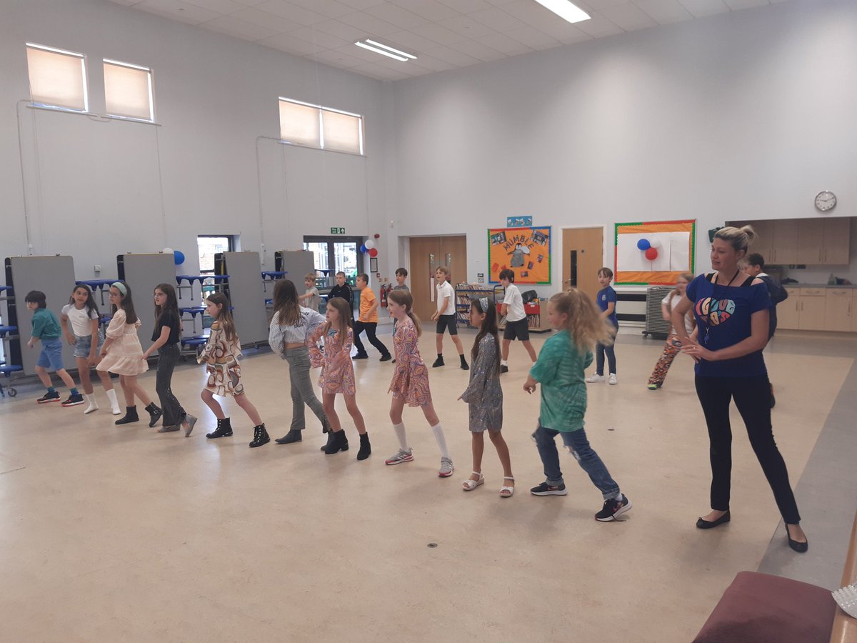 Strutting their stuff for the Platinum Jubilee 👏💙