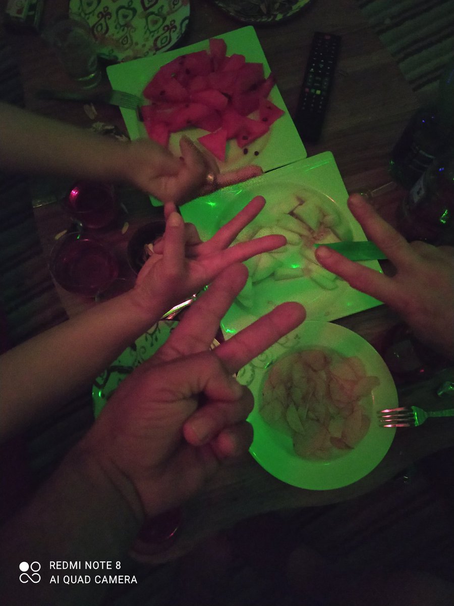 Masamıza hazır bizim gibi evli çiftleri bekliyorz şuan  #gaziantepswinger #gaziantepbayan #evliçift #evligizliçift #swingerciftler