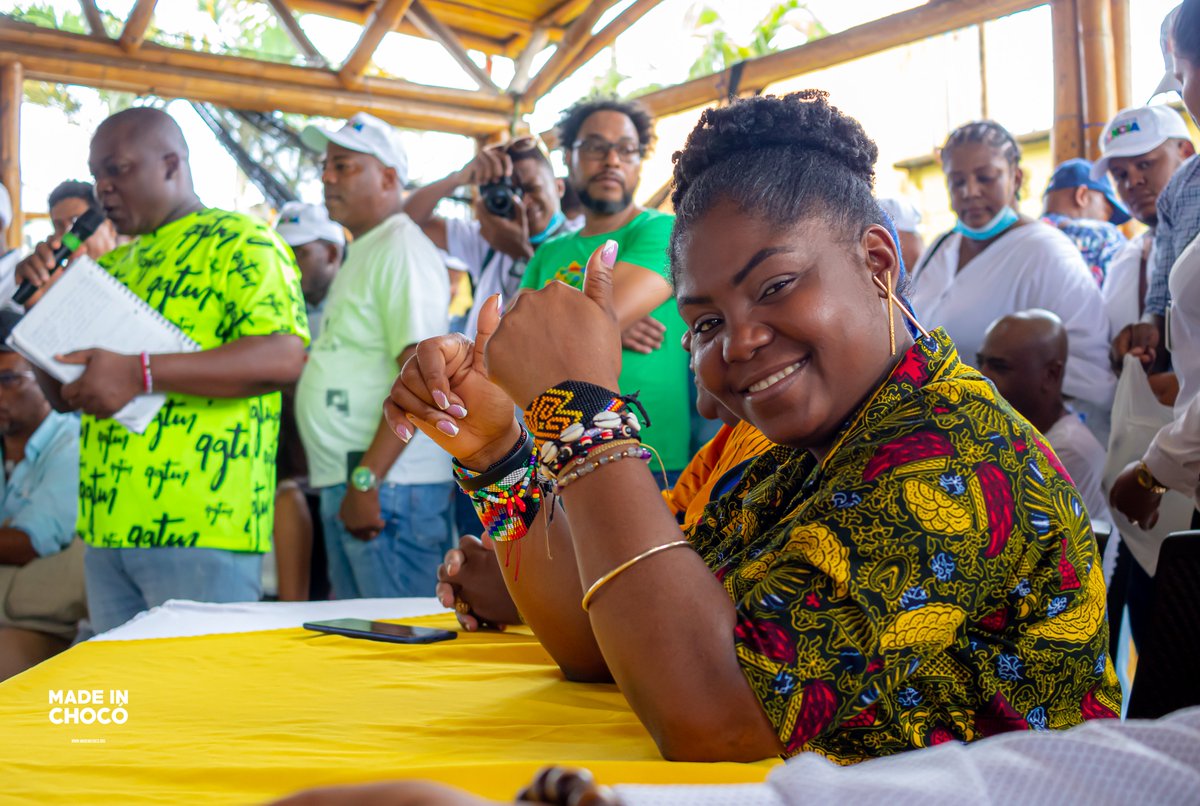 MadeIn_Choco's tweet photo. ¡GRATITUD MAYORA FRANCIA ELENA MÁRQUEZ MINA POR VISITAR NUESTRÓ CHOCÓ!
@fraciamarquez
✊🏾Campaña: #¿QuéHacenlLasPrietas?
📸Ph: @Madein_choco
#VivirSabroso #MadeInChoco #Quibdó #Chocó #Diáspora #Afrocolombianidad #JusticiaSocial #reparaciónhistórica #AngelaDavis #GutavoPetro https://t.co/cNVWwSKZt8