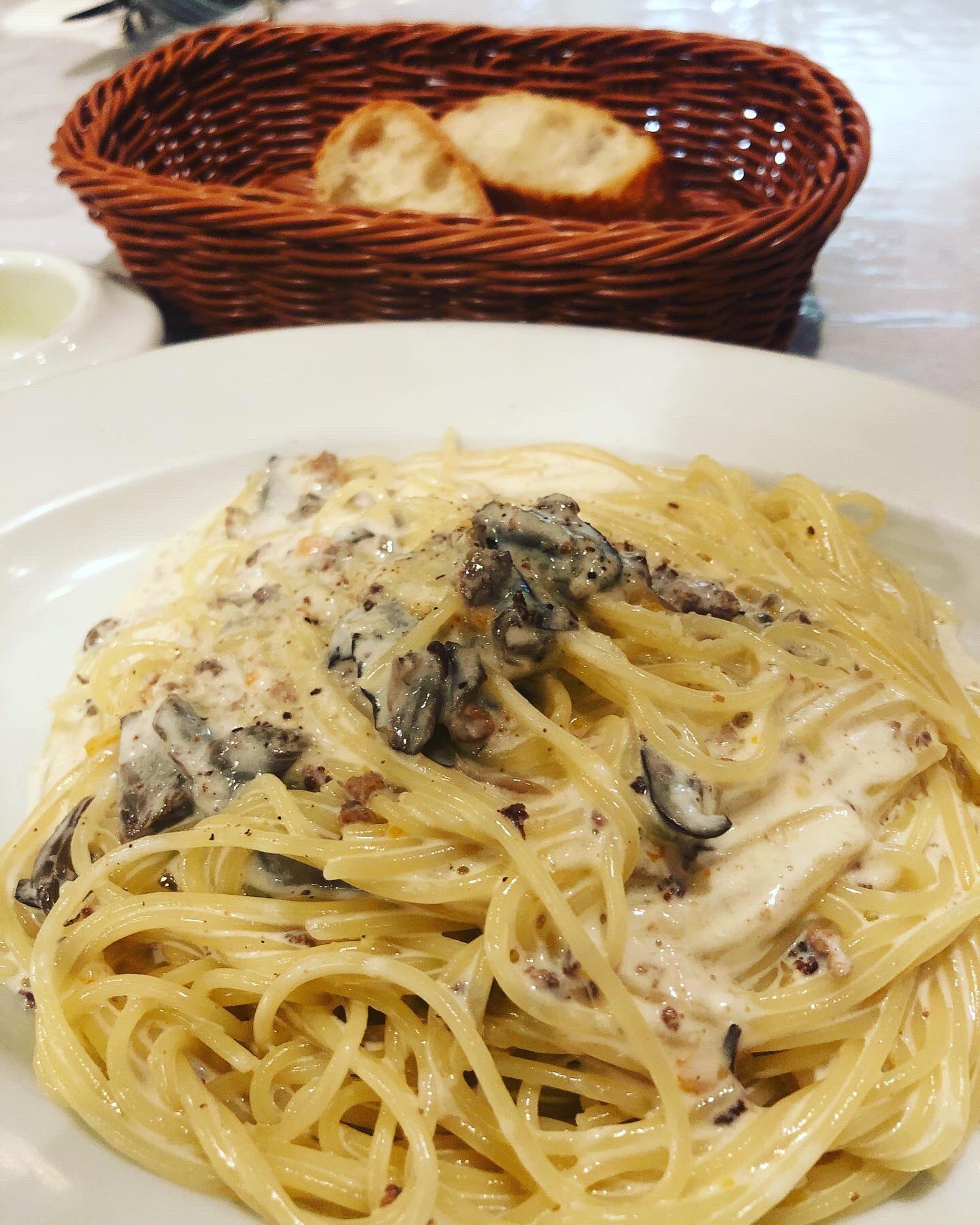G O P 神戸牛炭火焼 ステーキ 銀座 Fun 東銀座駅 炭火焼 鉄板焼 ステーキやでパスタが美味過ぎるって困惑 サラダとデザートがついて1 100円は安過ぎる オススメ度 神戸牛炭火焼ステーキ銀座fun 東銀座グルメ 東銀座ランチ T Co