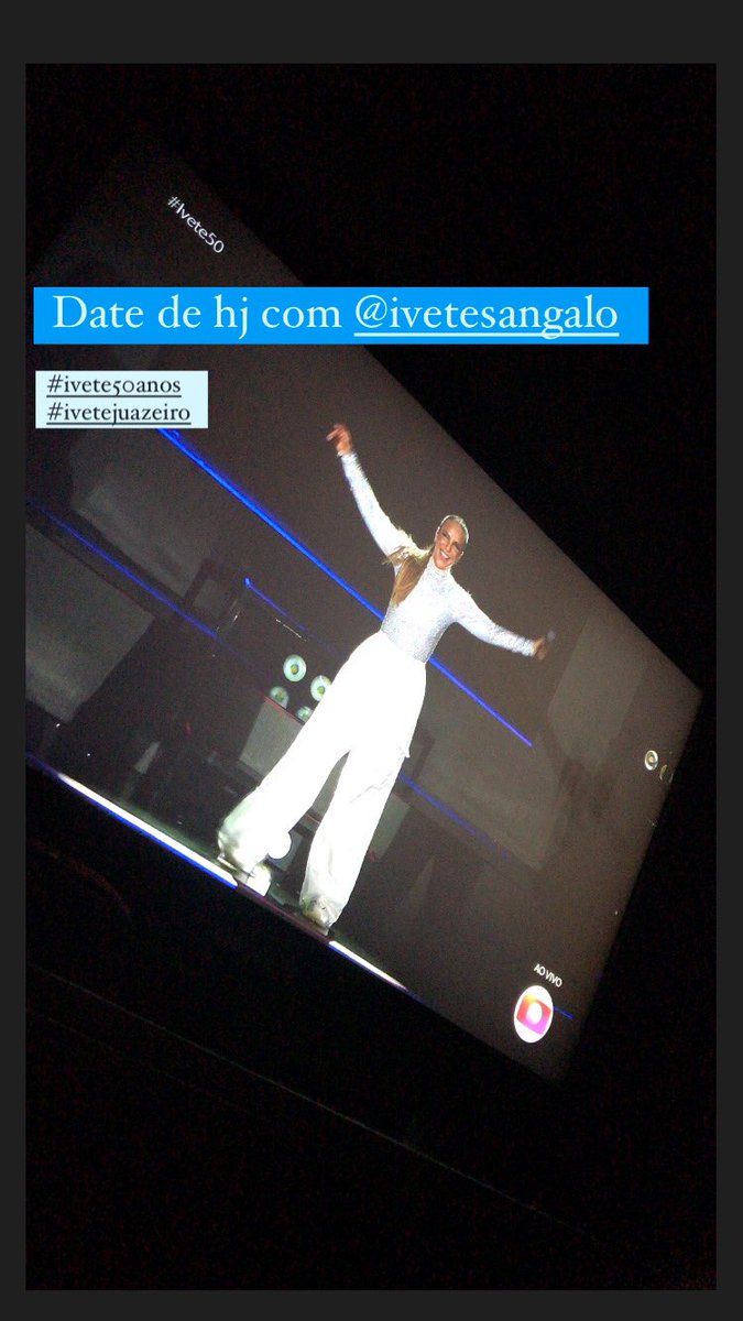 SansaoEnf's tweet photo. #Ivete50 #Ivete50anos https://t.co/WG1SeC5e2F