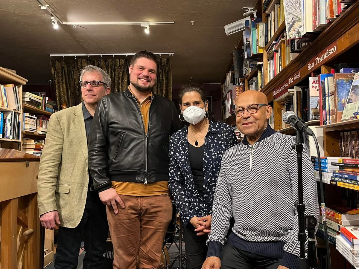 zak144's tweet photo. Last night was a fun one with the good doctor, Sylvia and Marcos https://t.co/c6mS63TXyk